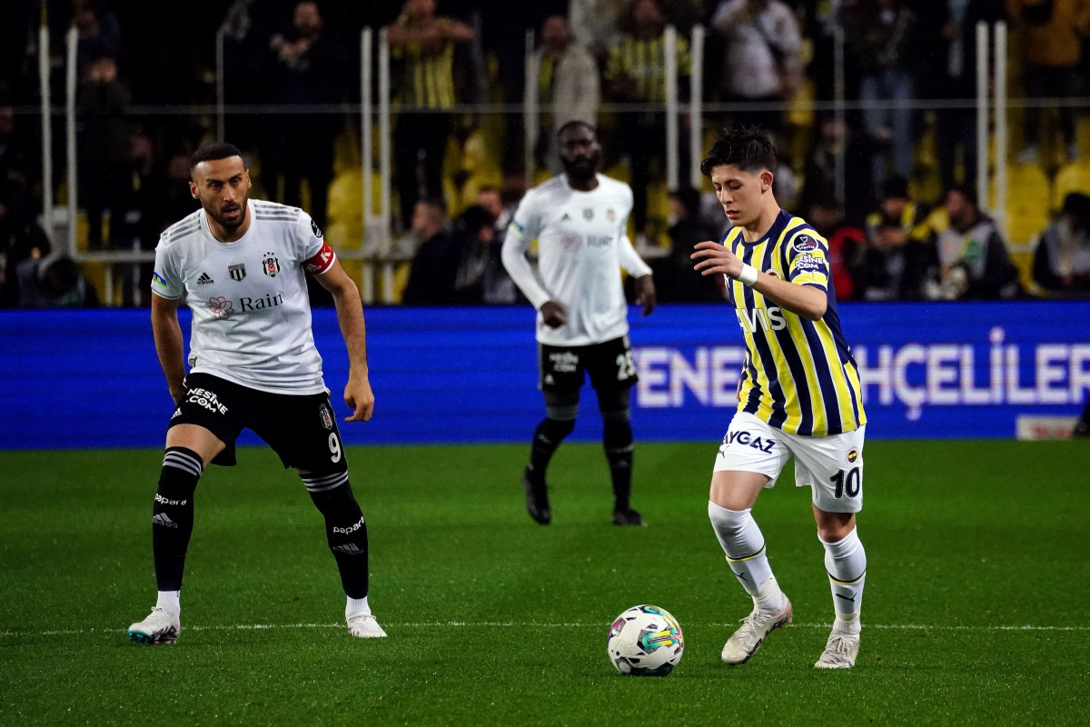Kadıköy’de unutulmaz gece! Beşiktaş, 10 kişiyle Fenerbahçe’yi devirdi