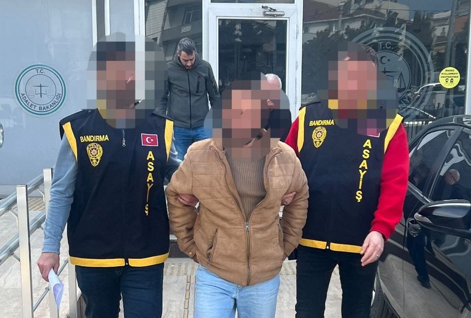 Bandırma’da gasp ve hırsızlık suçlarından 5 kişi tutuklandı