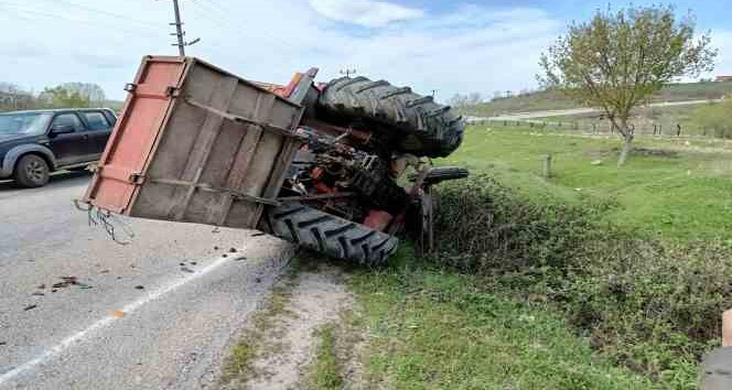 Manyas’ta traktör devrildi: 1 yaralı