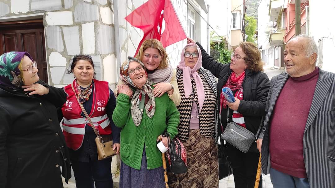 Karabacakoğlu, Marmara Adasında Vatandaşlar tarafından sevinçle karşılandı