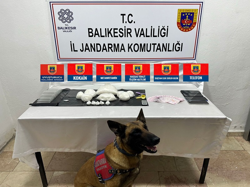 Bandırma’da uyuşturucu operasyonunda 4 kişi yakalandı