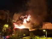 Bandırma’da Atatürk caddesinde çıkan yangın korkuttu