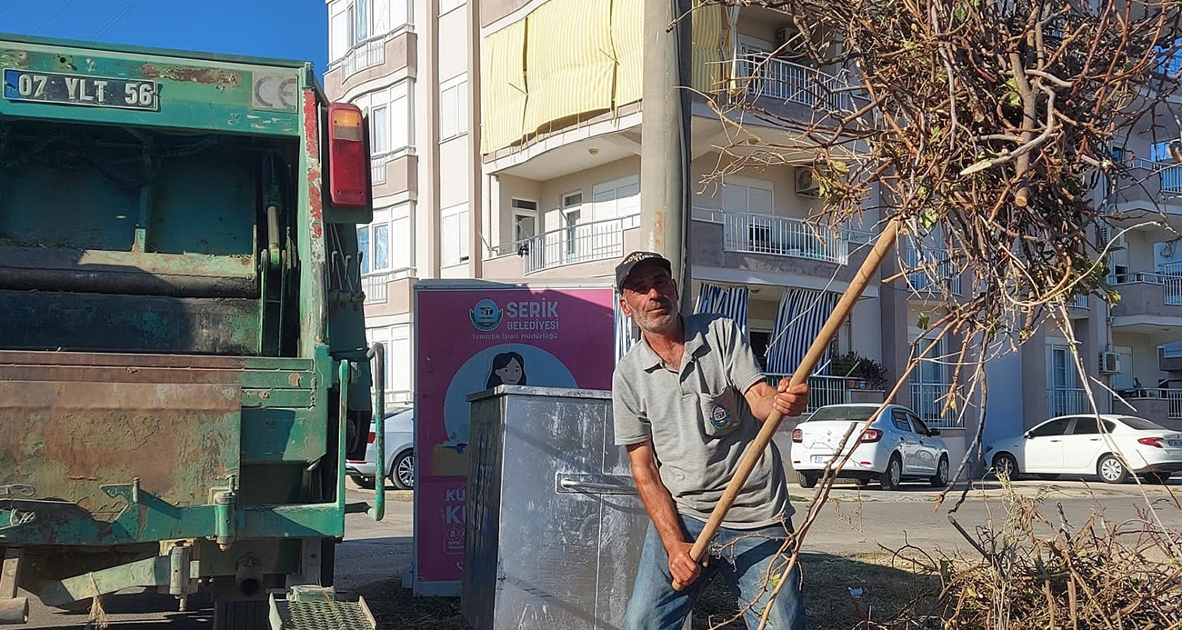 Cami tuvaletinde 7 milyon liralık çek buldu, ‘Haramda gözüm yok’ diyerek polise teslim etti