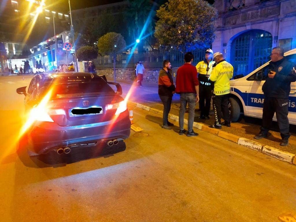 Balıkesir’de ‘Asayiş ve Trafik Huzur’ operasyonu