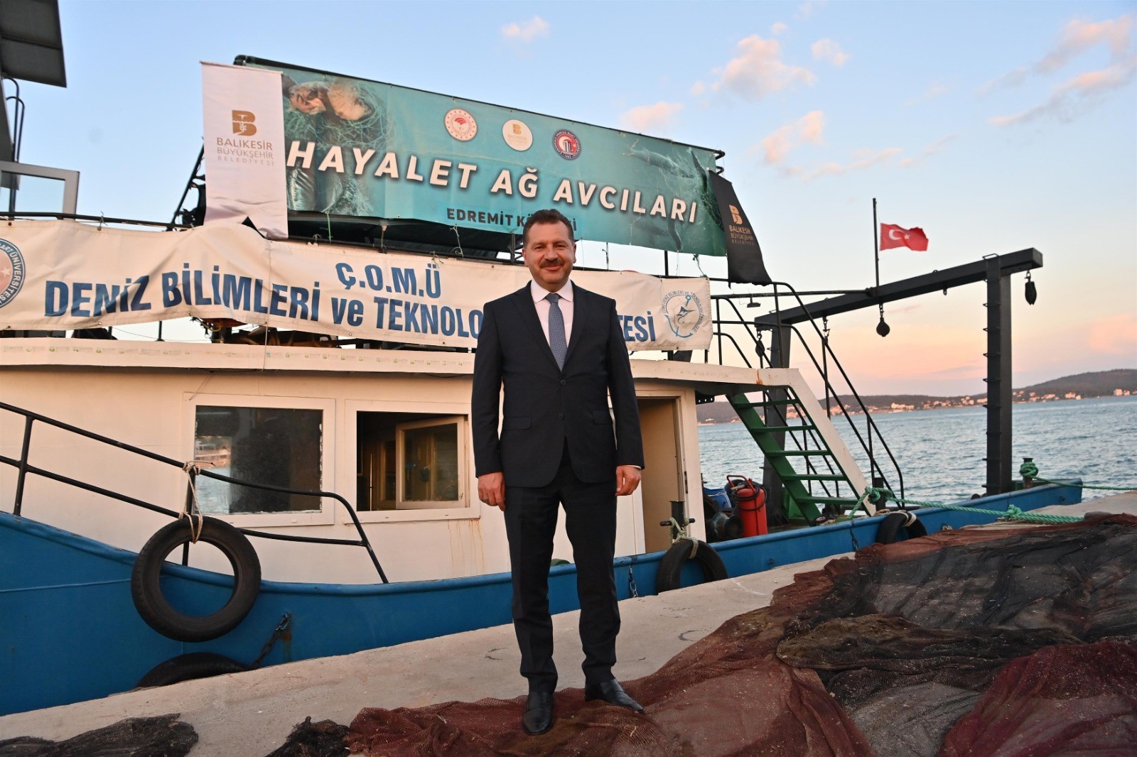 Marmara Denizi’nden 500 bin metrekare hayalet ağ çıkarıldı