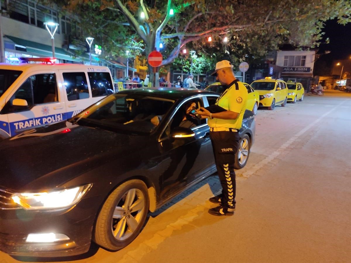 Balıkesir’de polis ve Jandarmadan ‘Huzur’ operasyonu