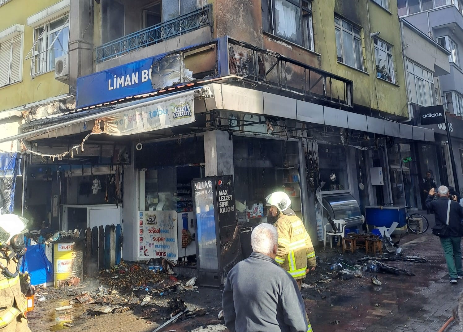 Erdek’te restoran yandı