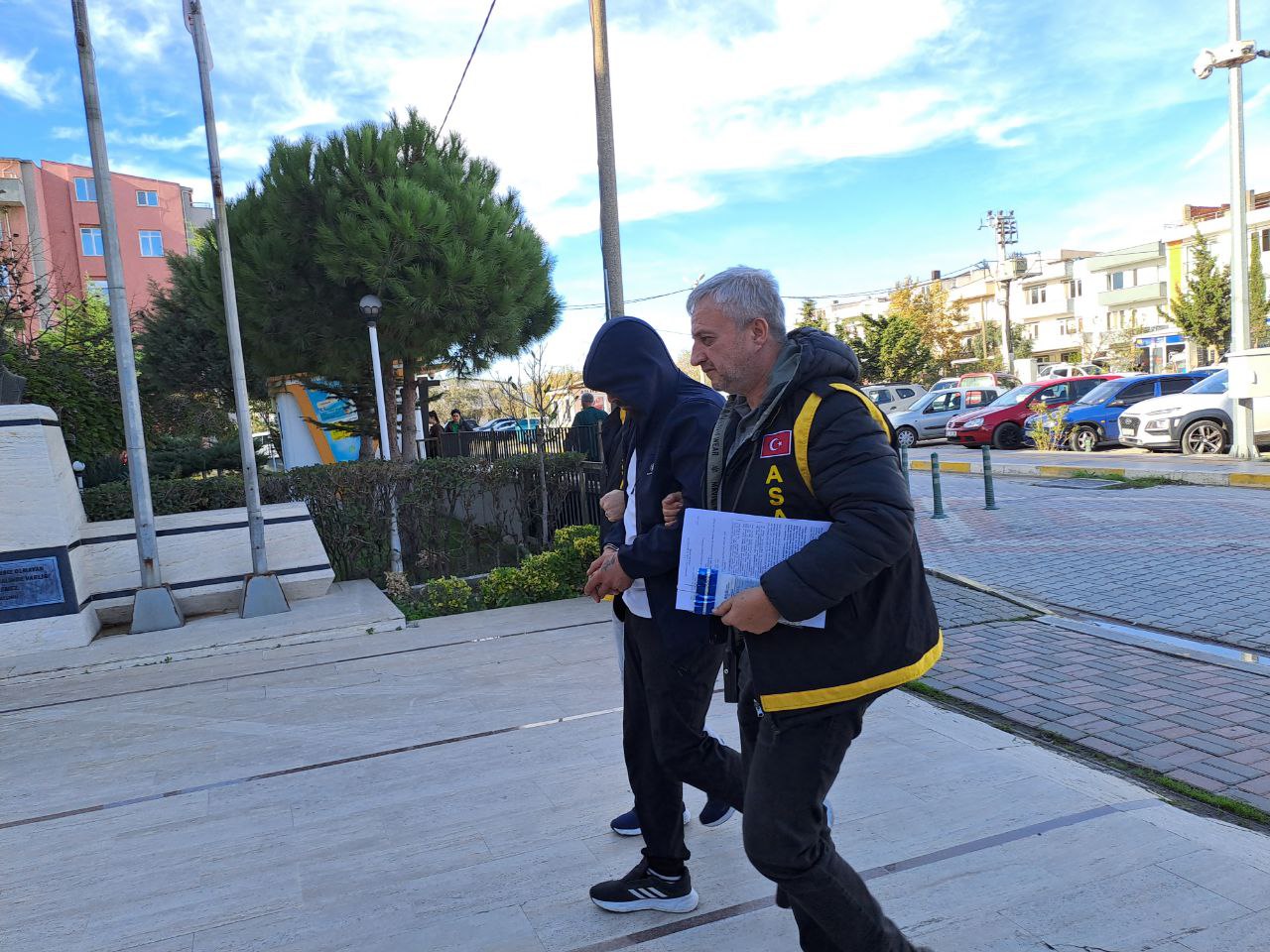 Bandırma’da çaldığı aracı Bursa’da bırakıp kaçan şahıs yakalandı