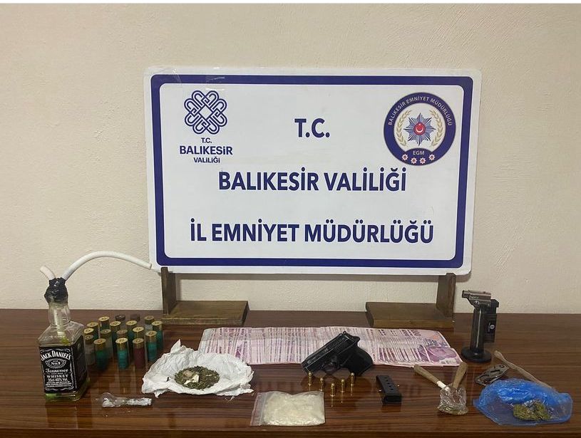 Gönen ve Bandırma’da şüpheli araç ve iş yeri araması yapıldı