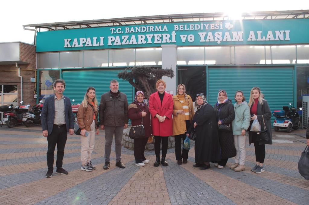 ADAY ADAYI OYA YÜCEL HALKLA İÇ İÇE