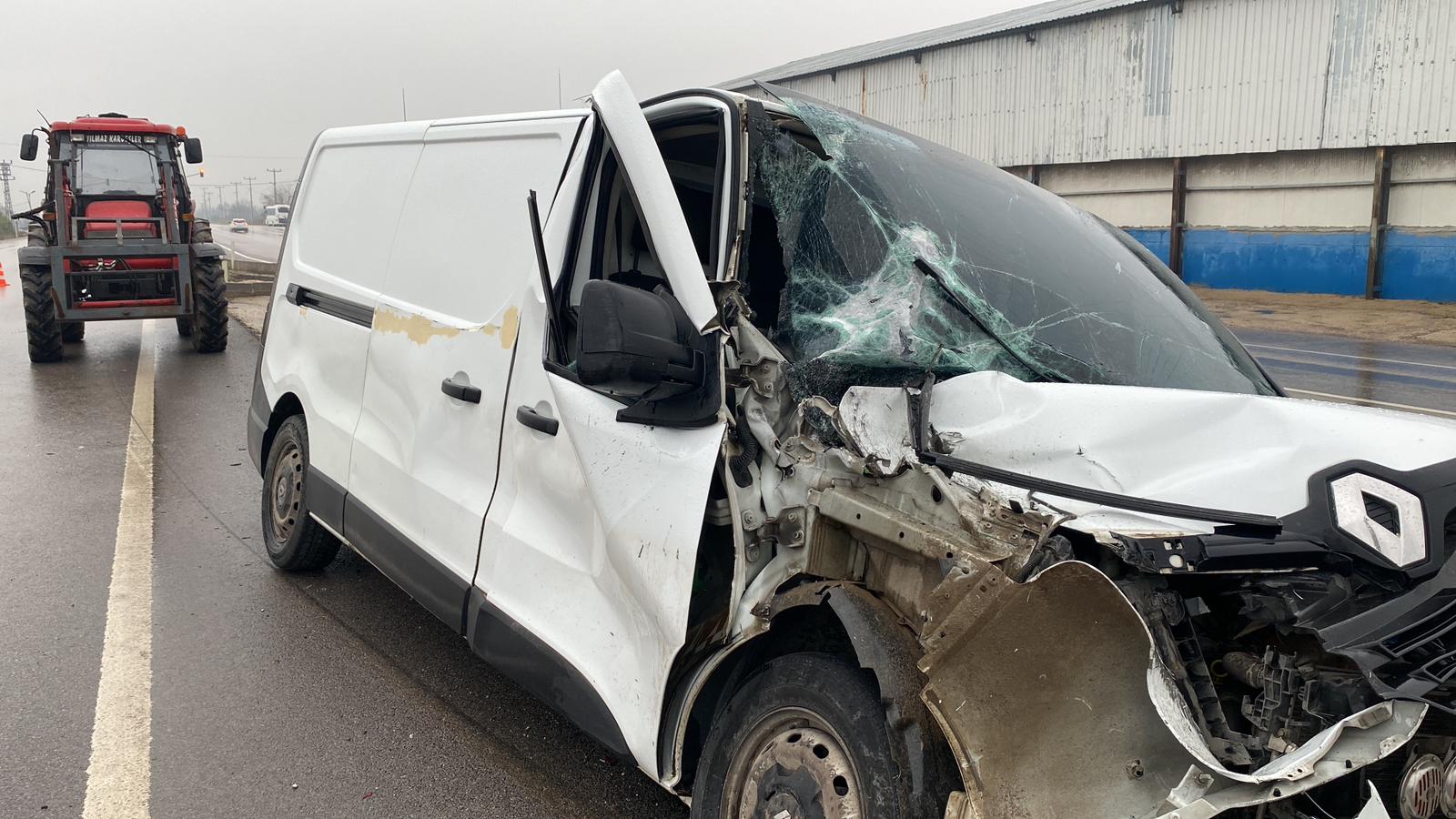 GÖNEN-BANDIRMA KARAYOLUNDA KAZA: 1 YARALI