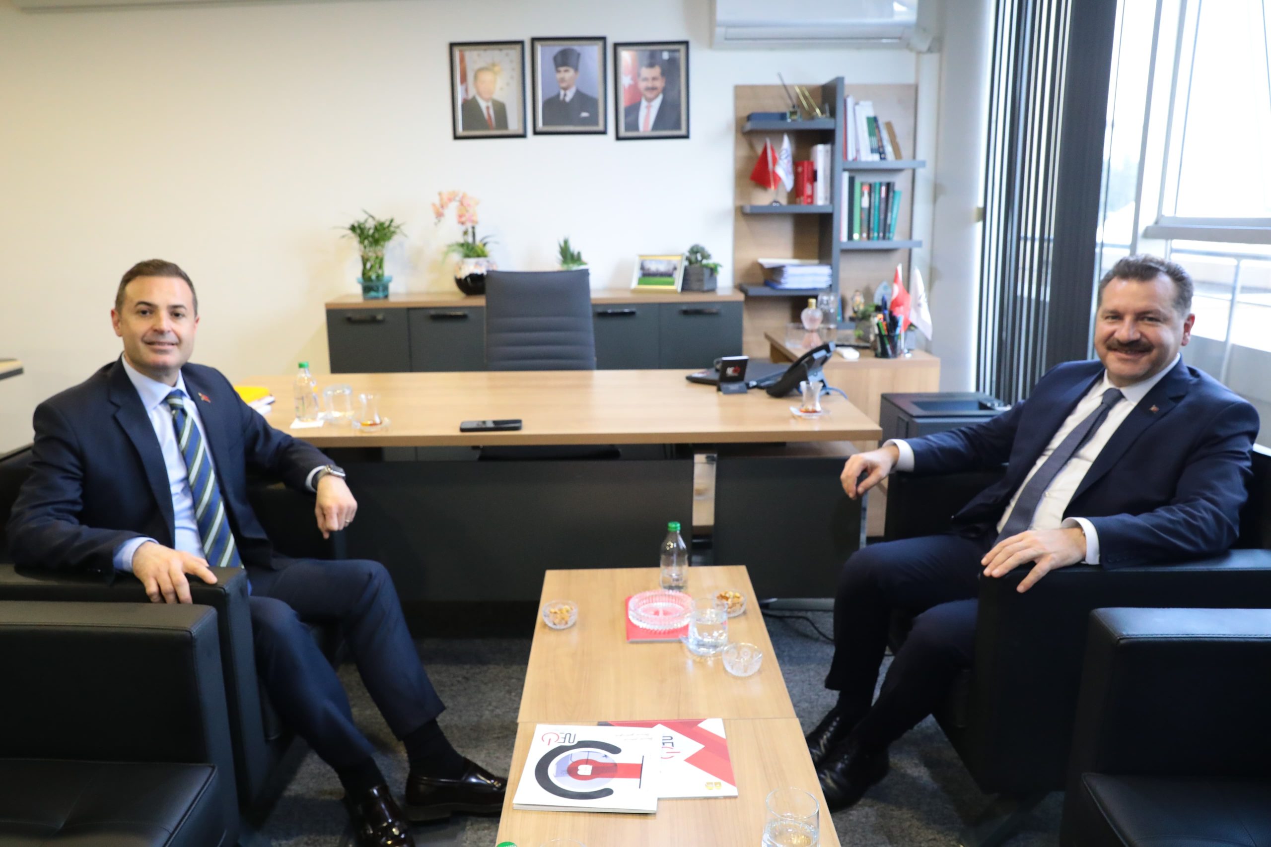 AHMET AKIN, YÜCEL YILMAZ’A BAŞARI DİLEDİ; “KUVVET BİRLİKTEN, KARDEŞLİKTEN DOĞAR”