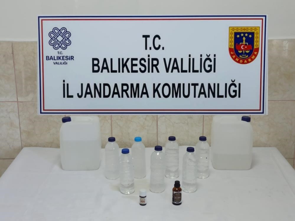 Balıkesir’de jandarmadan yılbaşı öncesi ‘Huzur’ operasyonu