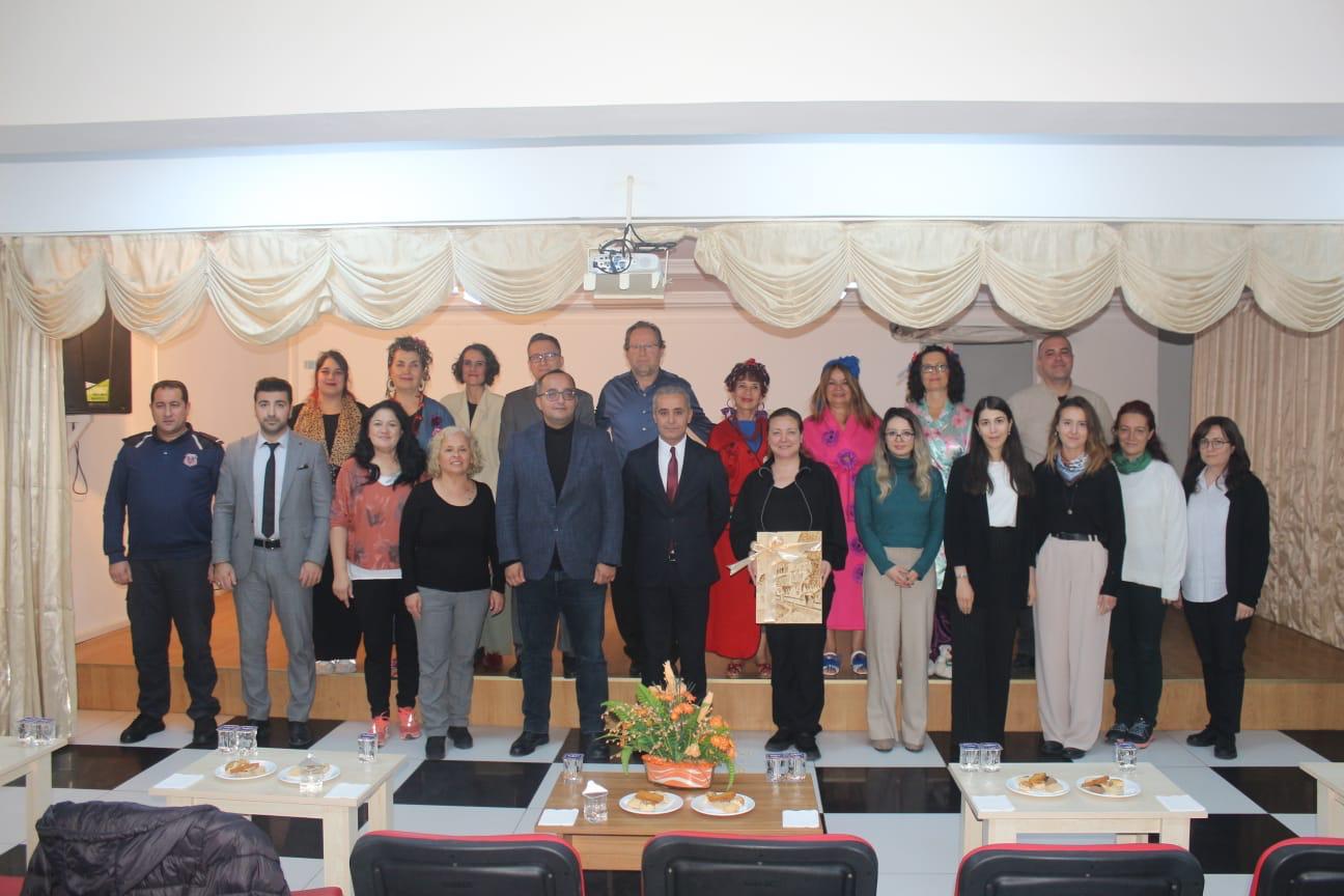 BANDIRMA’DA HÜKÜMLÜLERE YÖNELİK TİYATRO OYUNU SERGİLENDİ