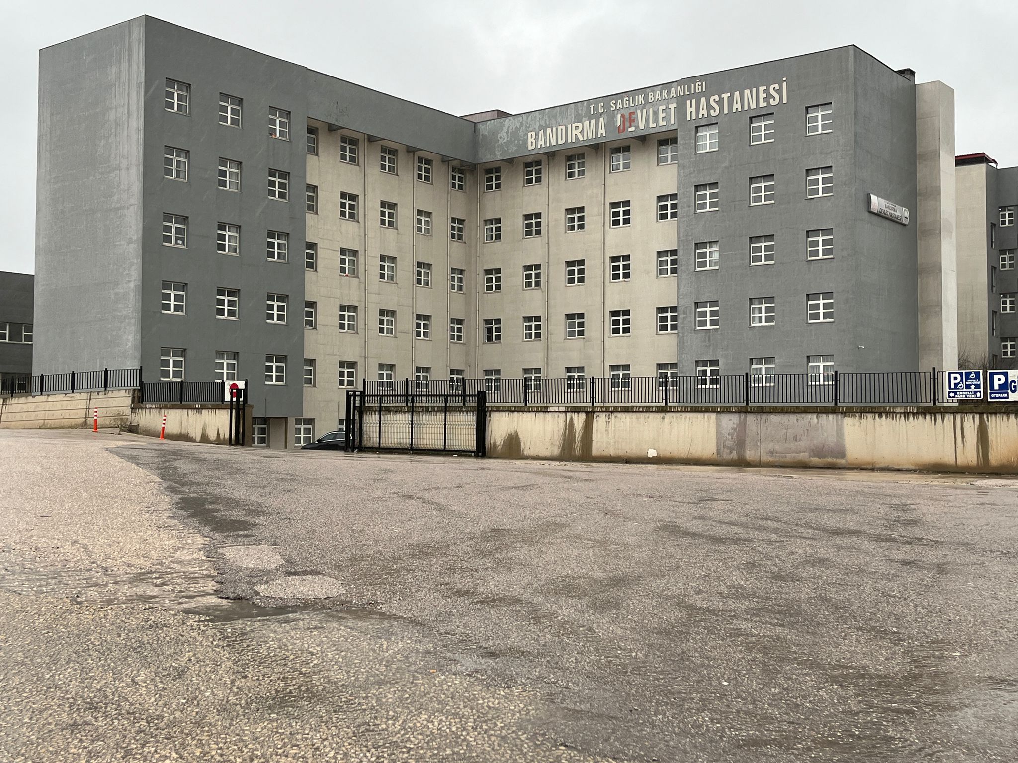 Bandırma’da Sağlığa Erişim Çıkmaza Gidiyor