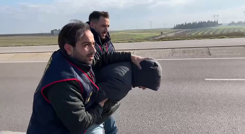 Takibe alınan dolandırıcı JASAT tarafından uygulama noktasında yakalandı