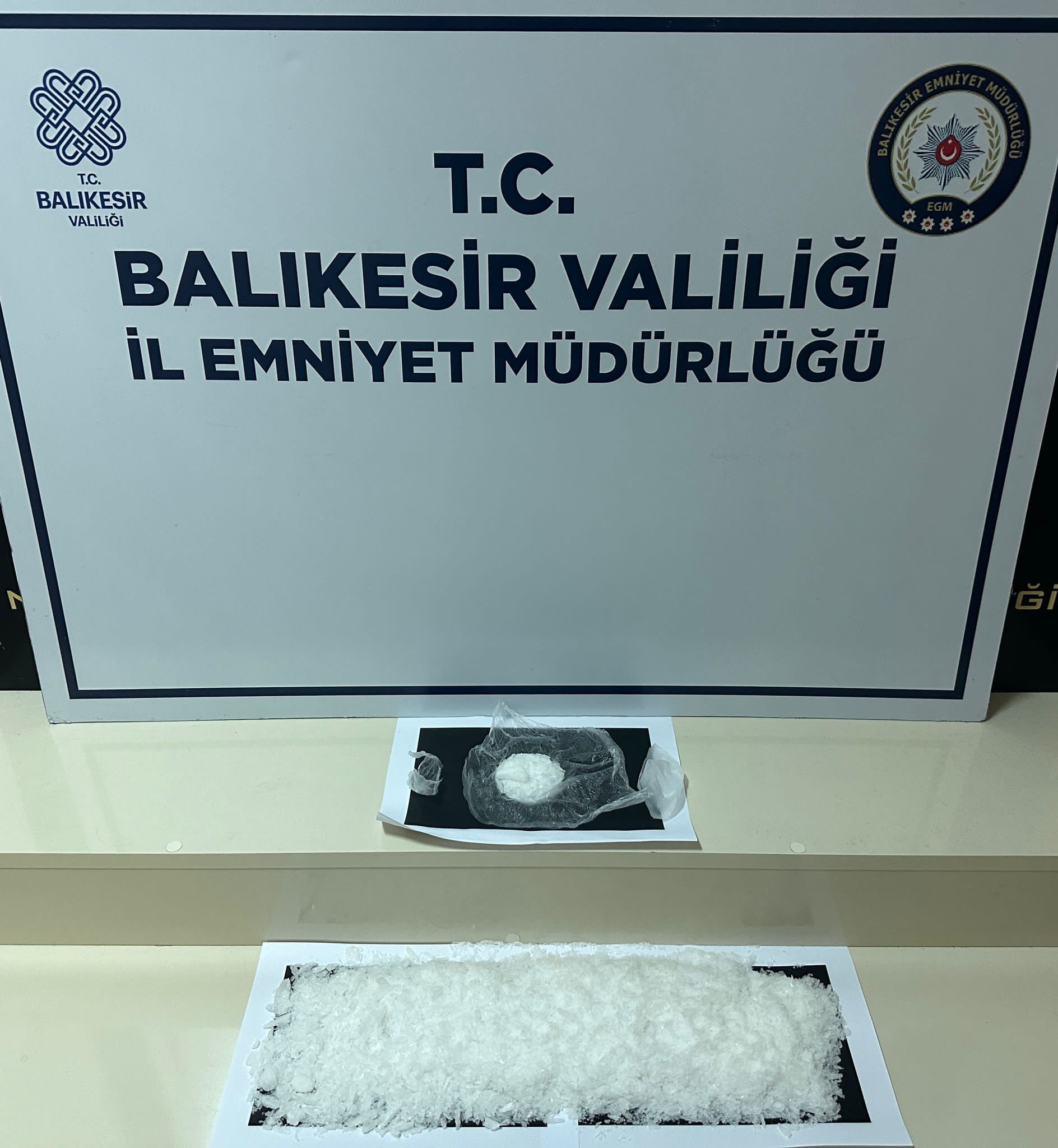 BANDIRMA’DA UYUŞTURUCU TACİRLERİNE YÖNELİK OPERASYON
