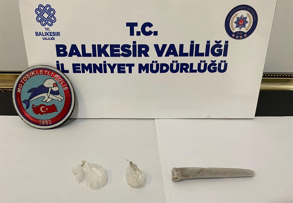 Bandırma Emniyeti, 3 şahsın üzerinde uyuşturucu yakaladı