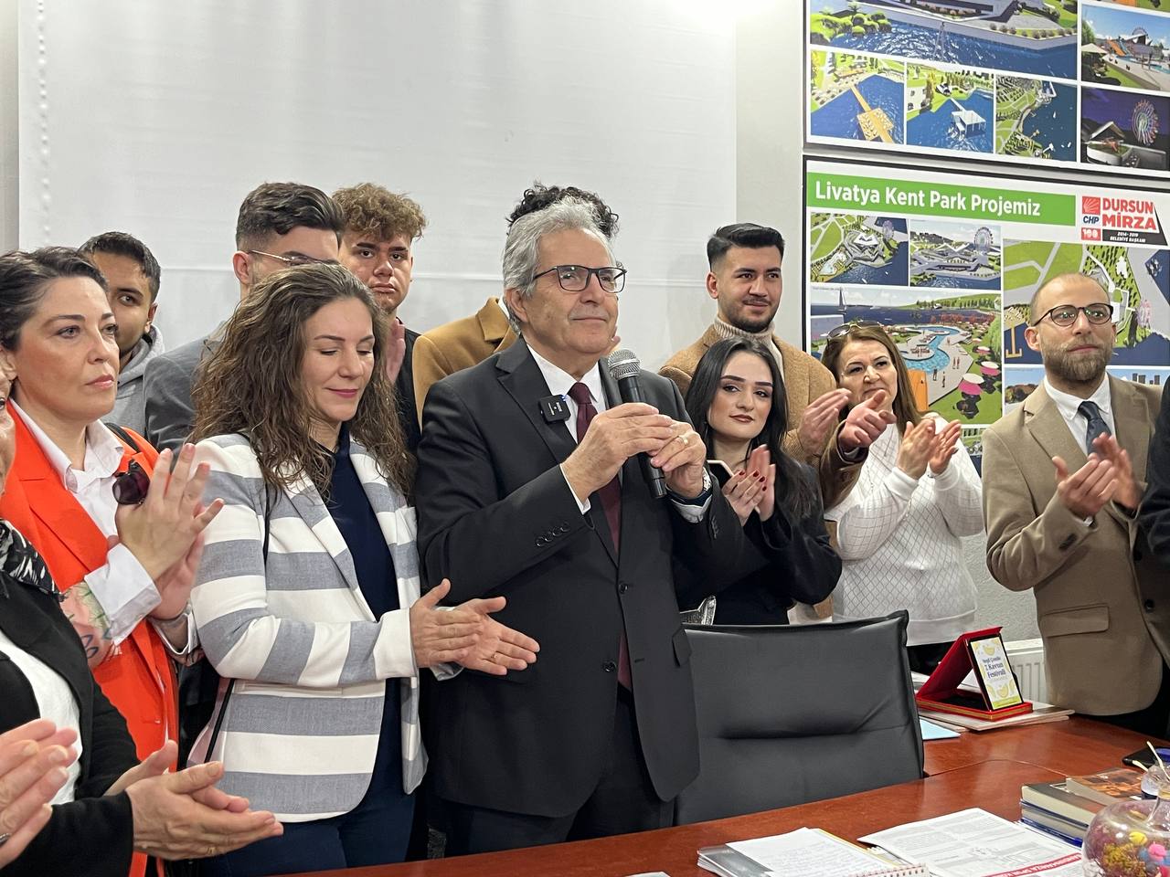 DURSUN MİRZA VERDİ VERİŞTİRDİ; “BU GÖREVLERDE YERİN YOK!”