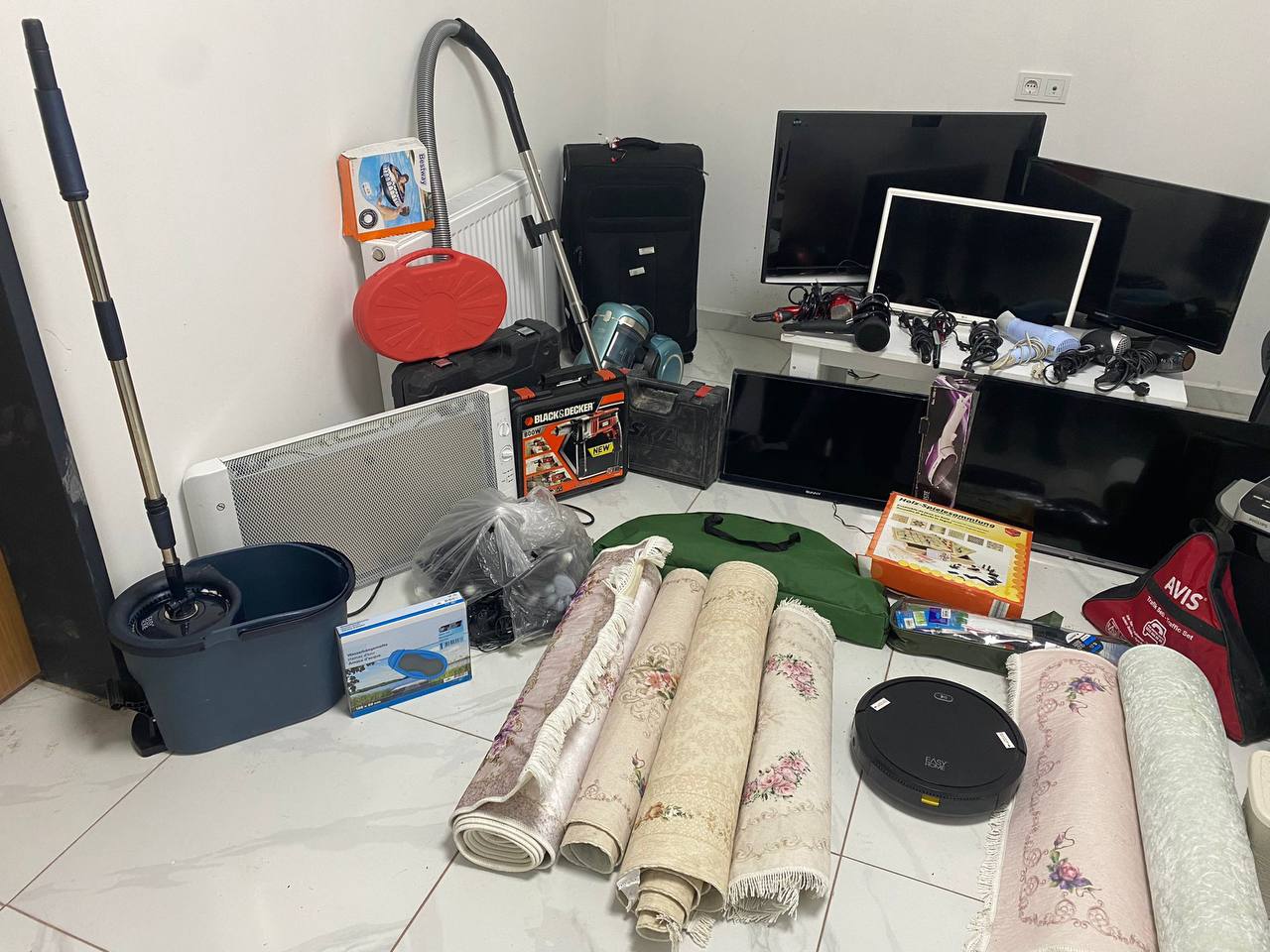 JASAT AVŞA’DA YAZLIKÇILARIN KABUSU OLAN HIRSIZLARI YAKALADI