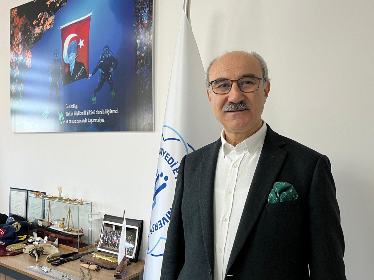 PROF. DR. MUSTAFA SARI; “MARMARA DENİZİ’NDE BALON VEYA ASLAN BALIĞI YOK!”