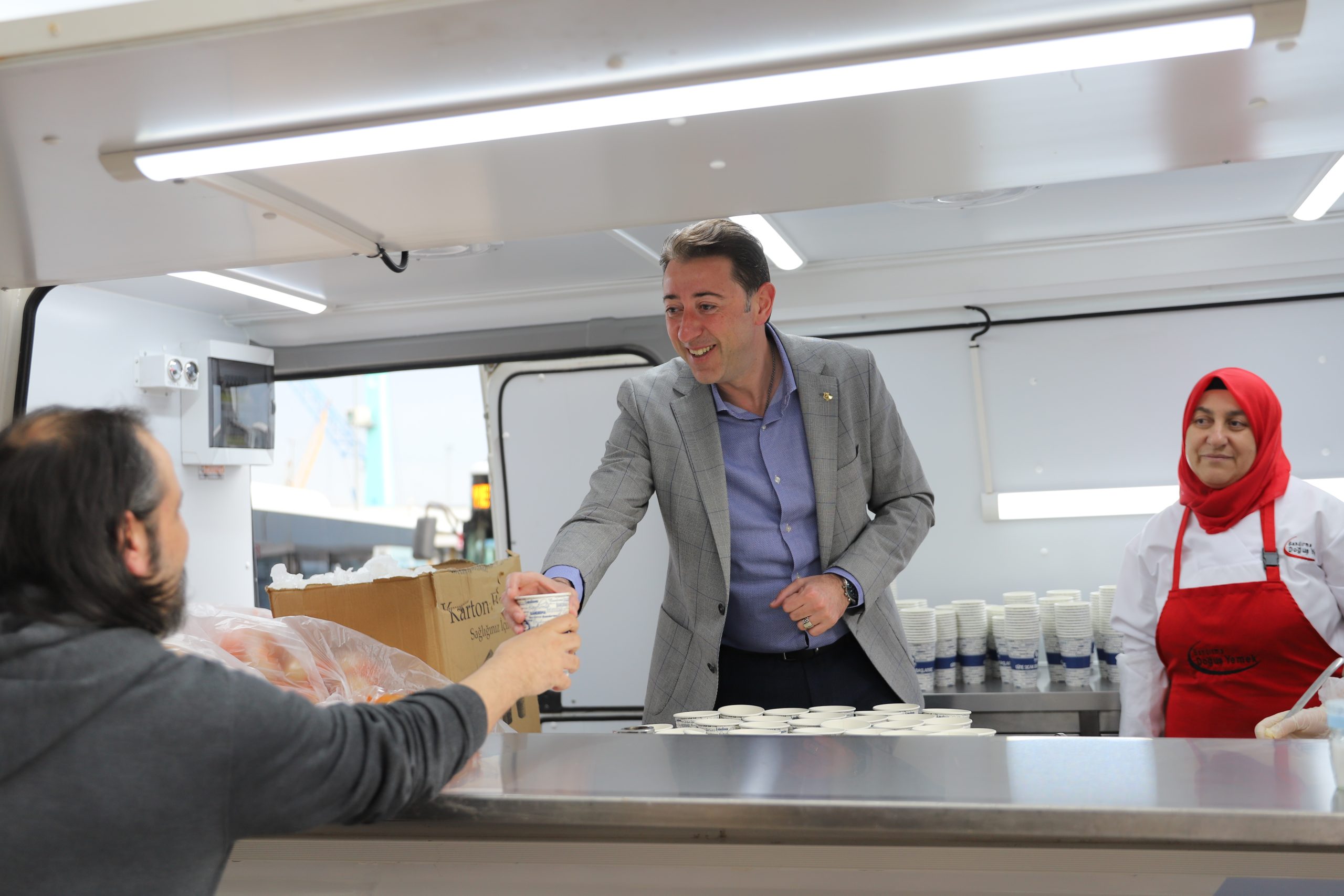 BANDIRMA BELEDİYESİ SOSYAL YARDIMLARDA ÇAĞ ATLADI