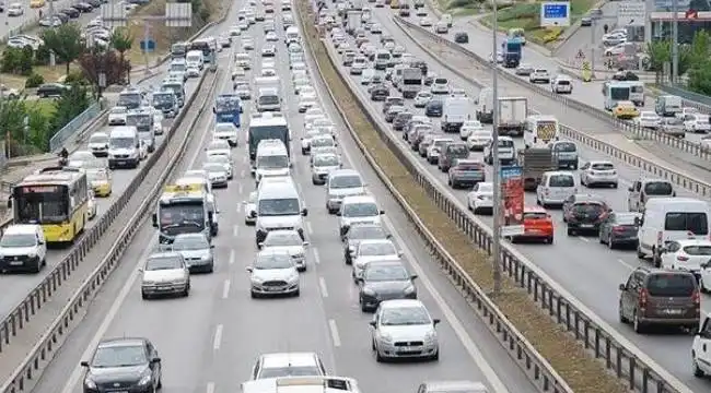 Zorunlu trafik sigortasında yeni dönem yarın başlıyor