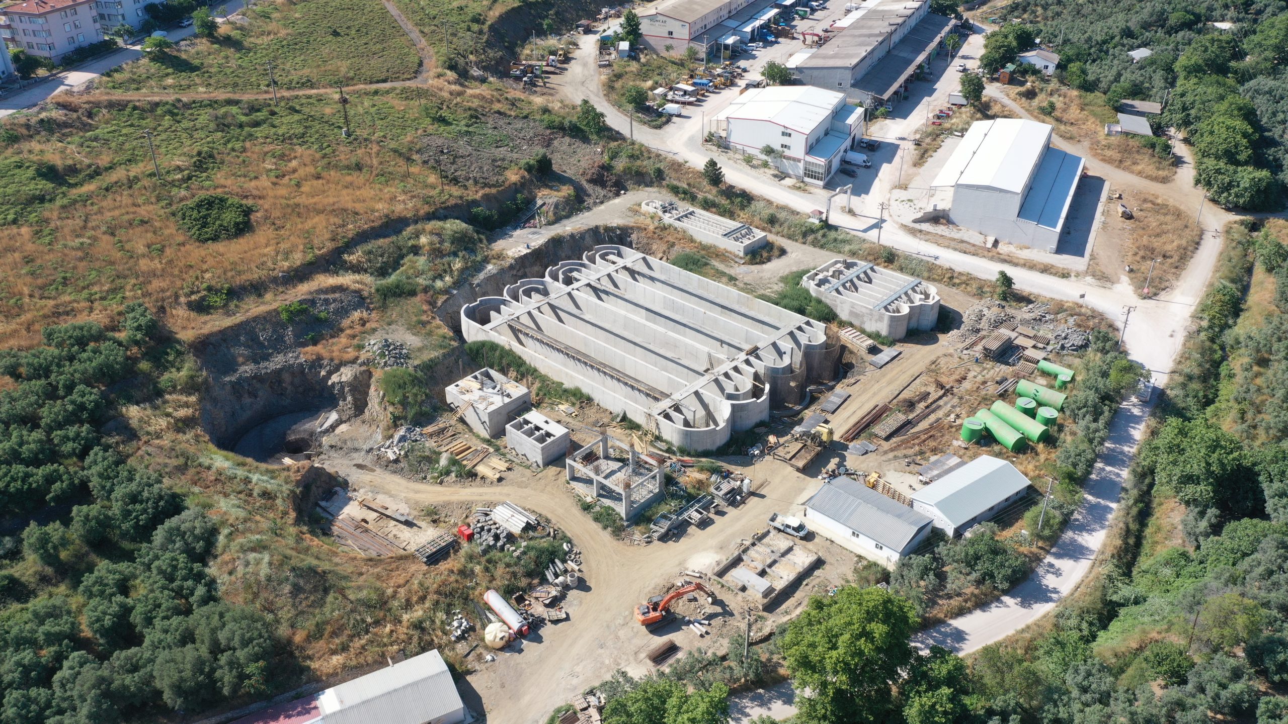 BÜYÜKŞEHİR, ERDEK’İN GELECEĞİNİ İNŞA EDİYOR!