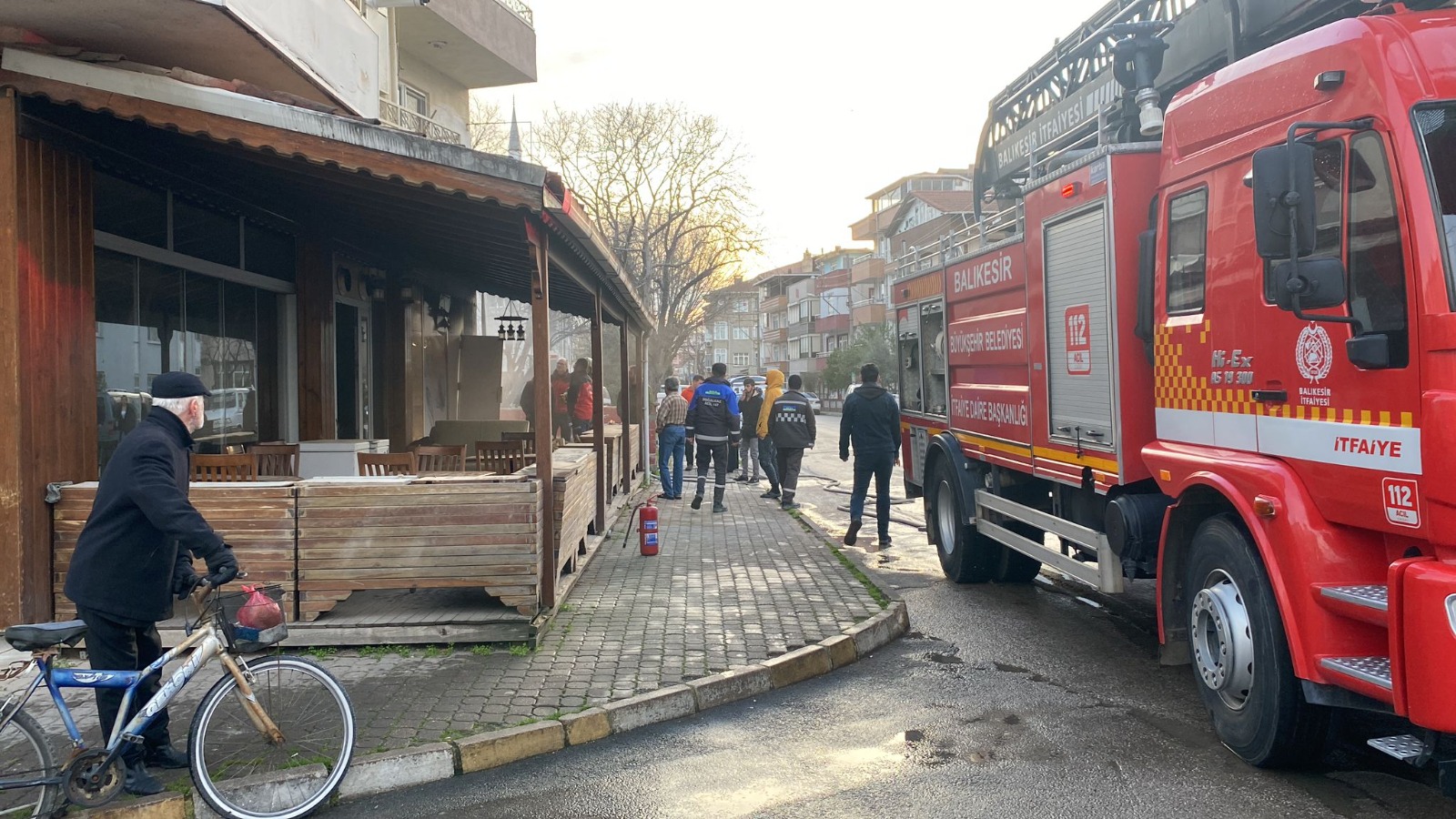GÖNEN’DE EKMEK FIRININDA YANGIN ÇIKTI