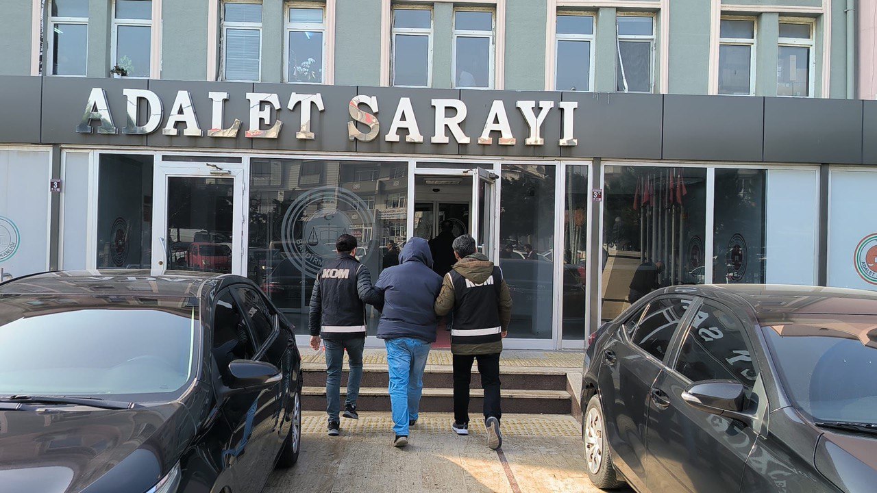 Bandırma’da FETÖ firarisi şahıs yakalandı