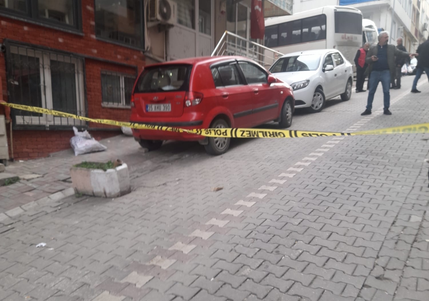 Bandırma’da bir iş yerine silahlı saldırı