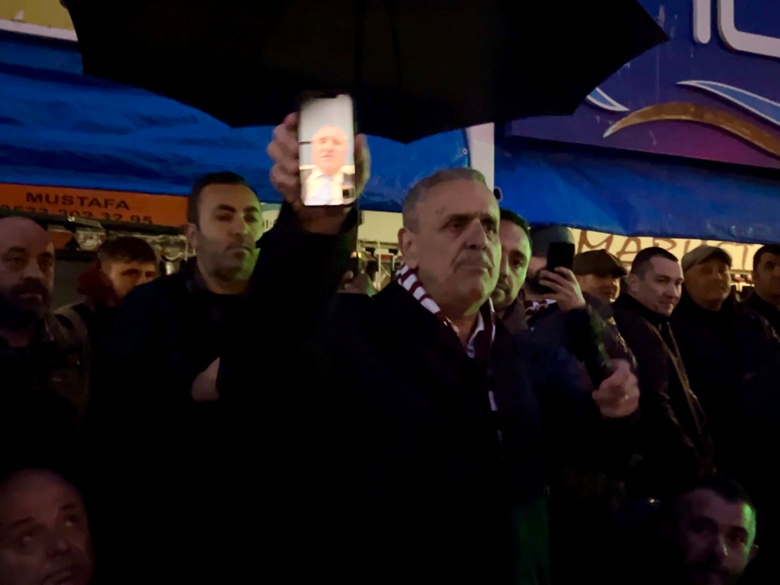 BANDIRMASPOR TARAFTARLAR DERNEĞİ’NİN İFTARINDA STADYUM SÖZÜ VERİLDİ