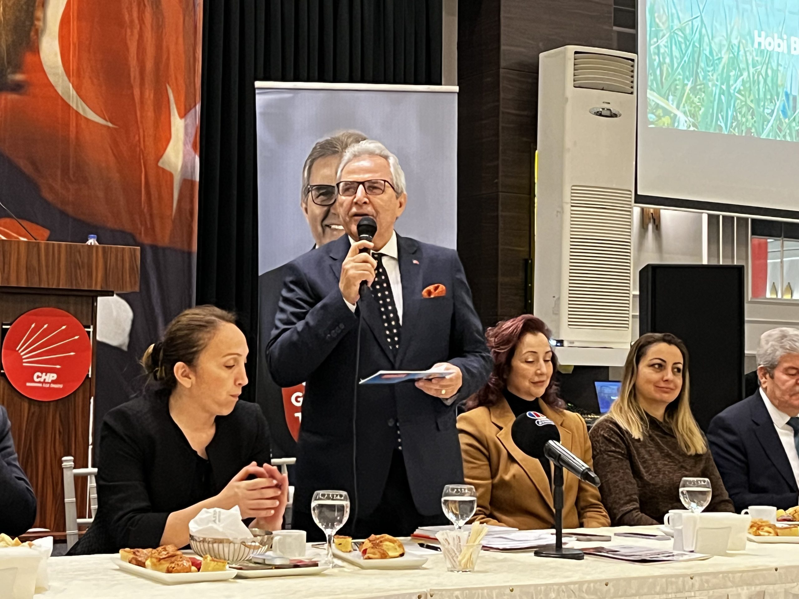 DURSUN MİRZA BASINLA BULUŞTU