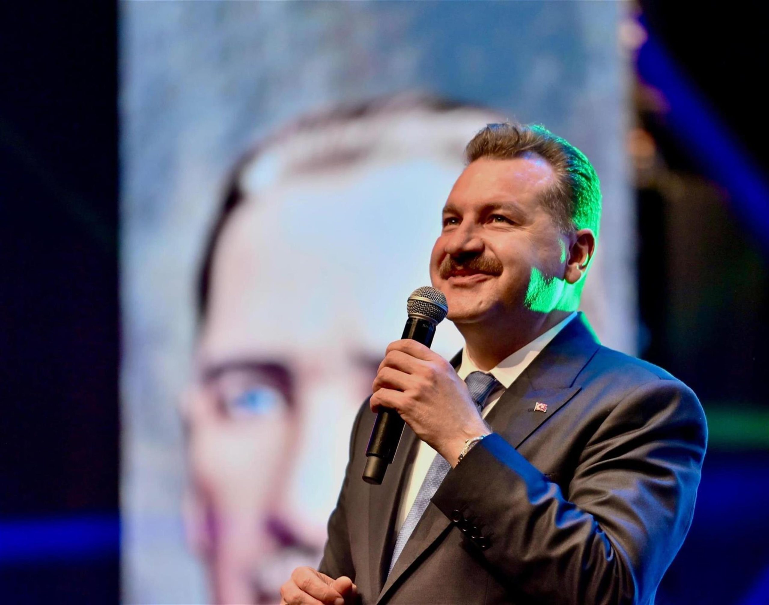 Büyükşehir’e 10 bin yeni personel alınacak