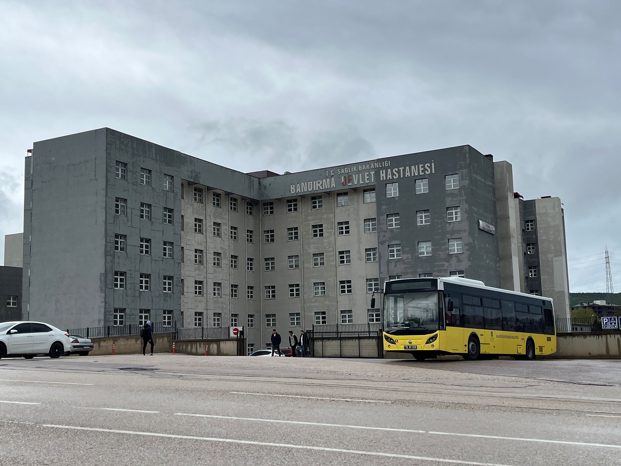 BANDIRMA EĞİTİM VE ARAŞTIRMA HASTANESİ’NDE SKANDAL! TUVALETE GİZLİ KAMERA DÜZENEĞİ KURUP…