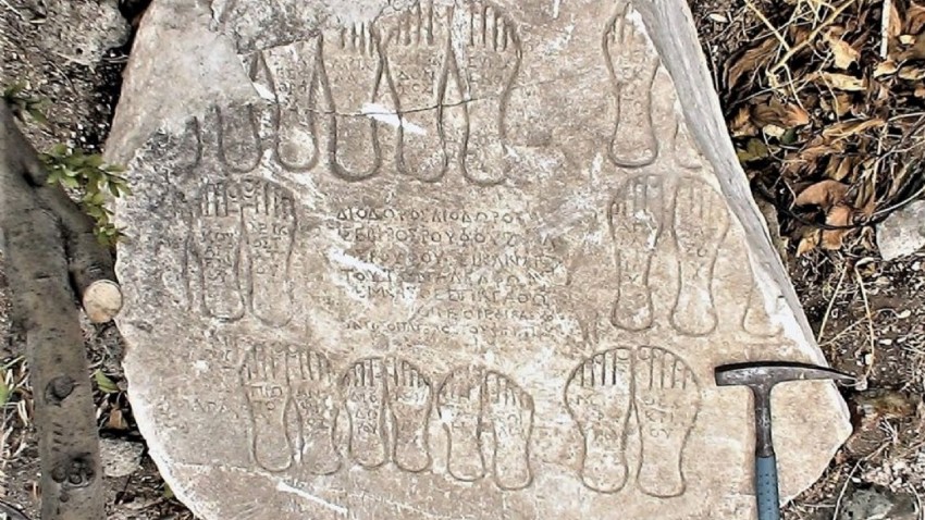 Erdek’te Geçmişini Yansıtan Ayak İzleri