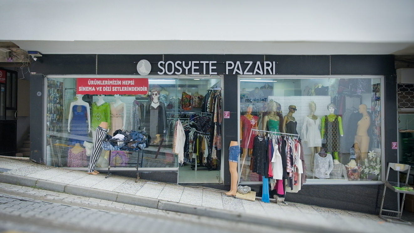 “Film ve Dizi Tutkunlarına Özel: Sosyete Pazarı Bandırma’da Açıldı!