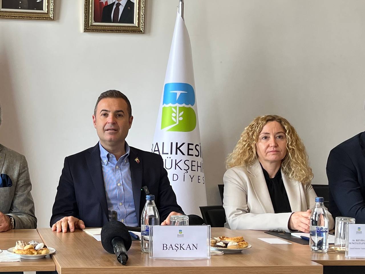 AHMET AKIN BANDIRMA’DA HALKLA BULUŞTU: BANDIRMA İÇİN YOL HARİTASI HAZIR