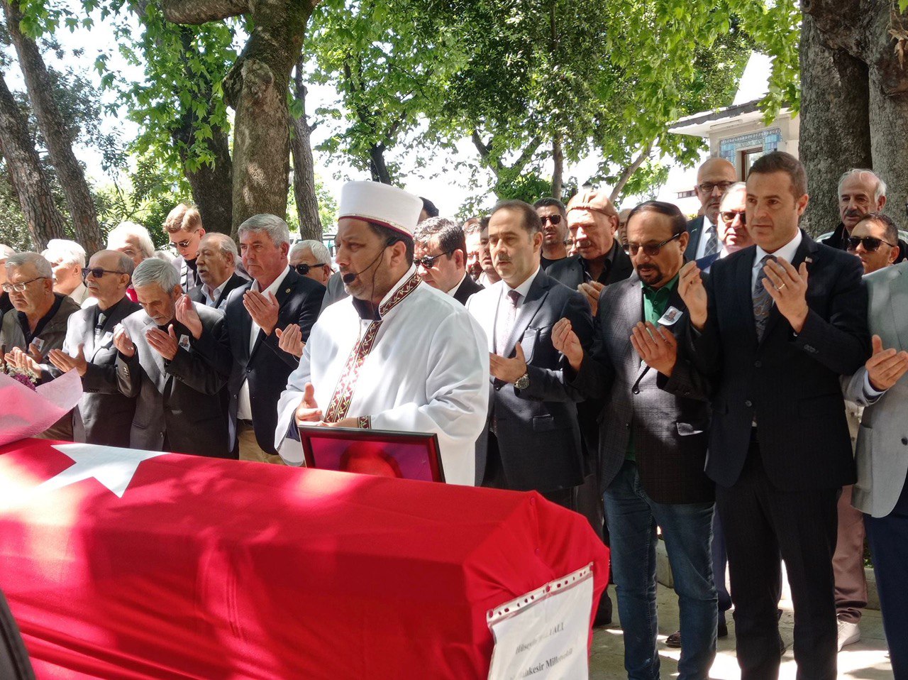 19. DÖNEM MİLLETVEKİLİ HÜSEYİN BALYALI SON YOLCULUĞUNA UĞURLANDI