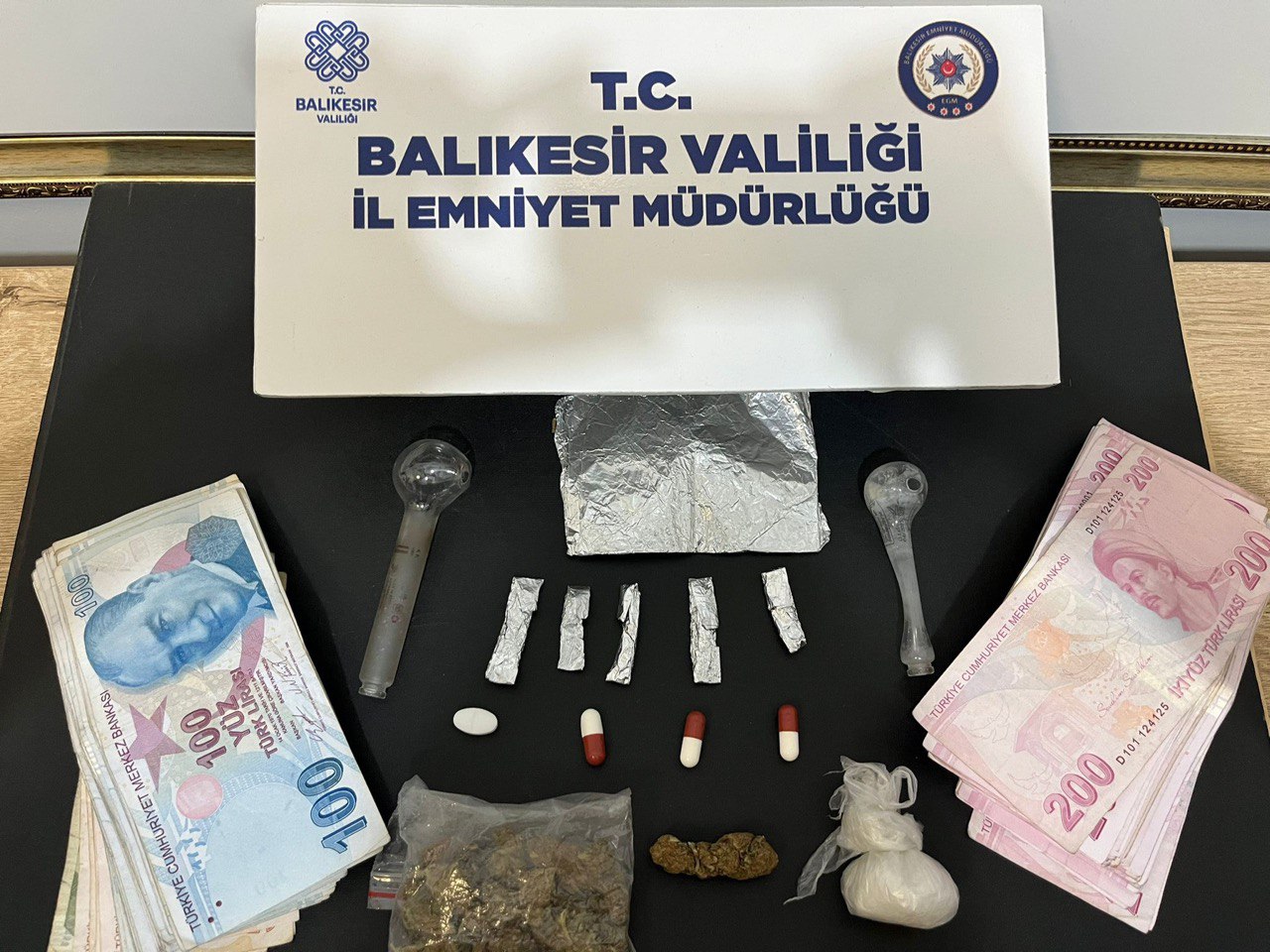 Bandırma’da uyuşturucu operasyonu: 3 şüpheli yakalandı