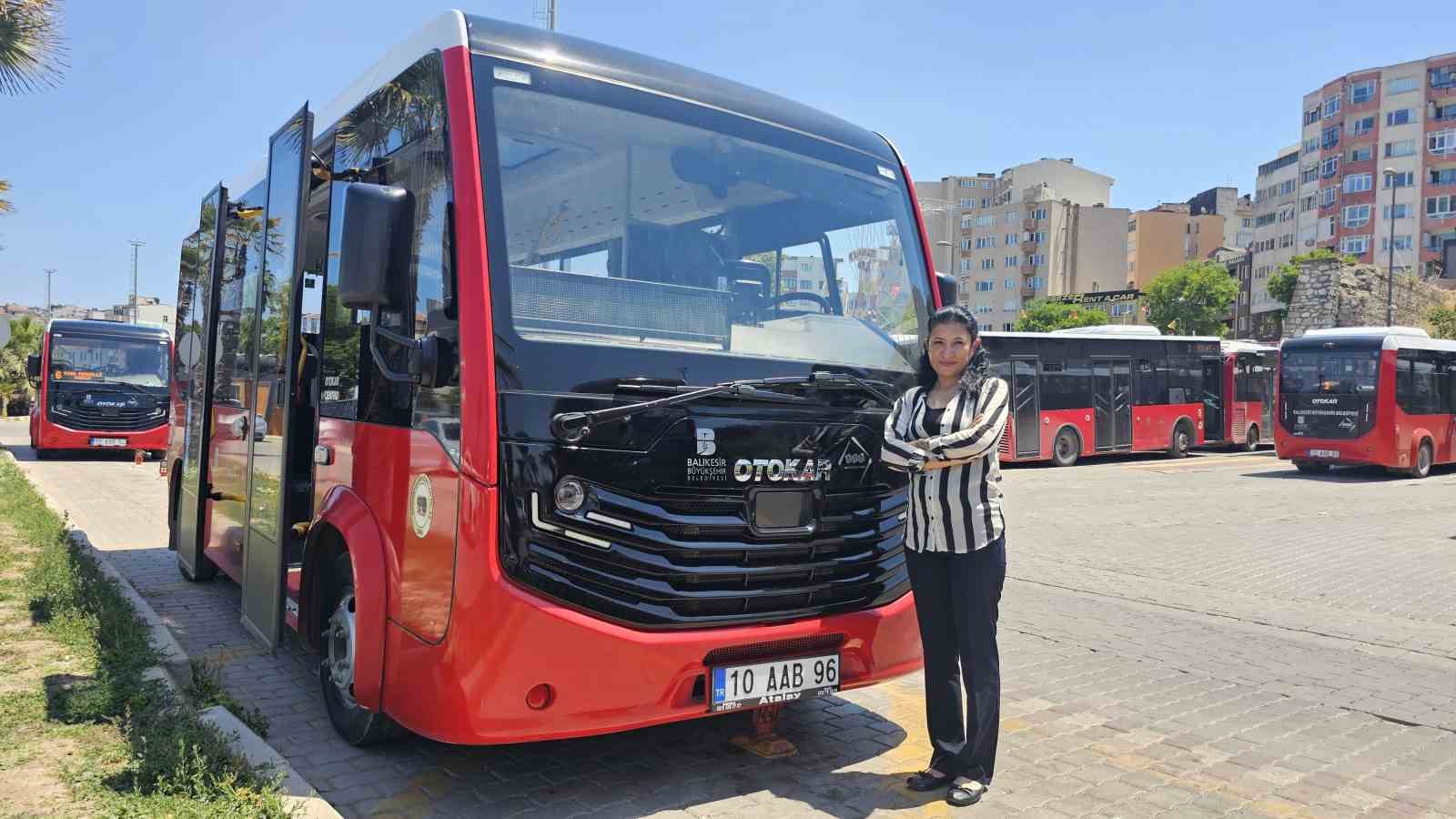 Bandırma’da toplu taşımaya kadın eli