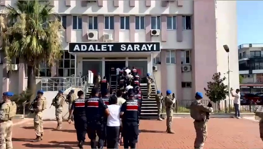 Tefecilik çetesine İHA destekli 510 jandarmanın katılımıyla operasyon